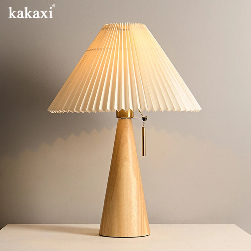 Retro Solid Wood Table Lamp Nordic Vintage Pleated Bedroom Bedside Desk Reading Decorative Wooden Desk Lamp E27 Socket