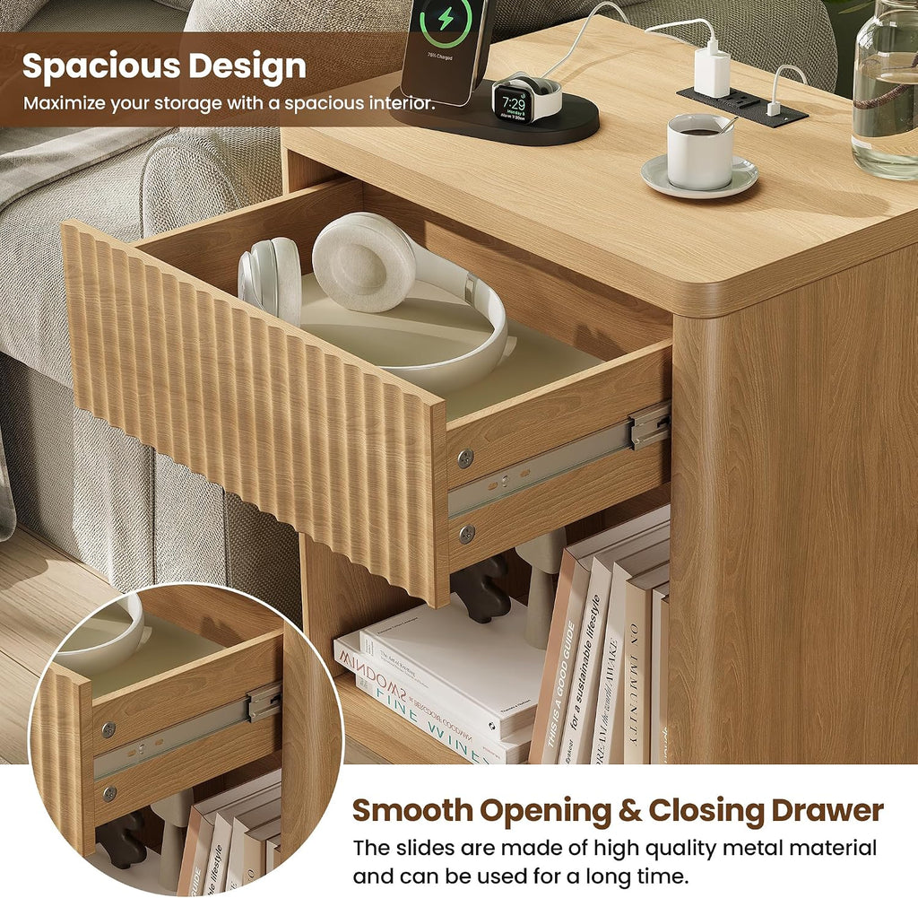 Fluted Nightstand Set of 2 with Charging Station, 21.7" Wide Modern Bedside Table with 1 Drawers Open Storage Cabinet, Wooden End Table for Bedroom, Natural Oak
