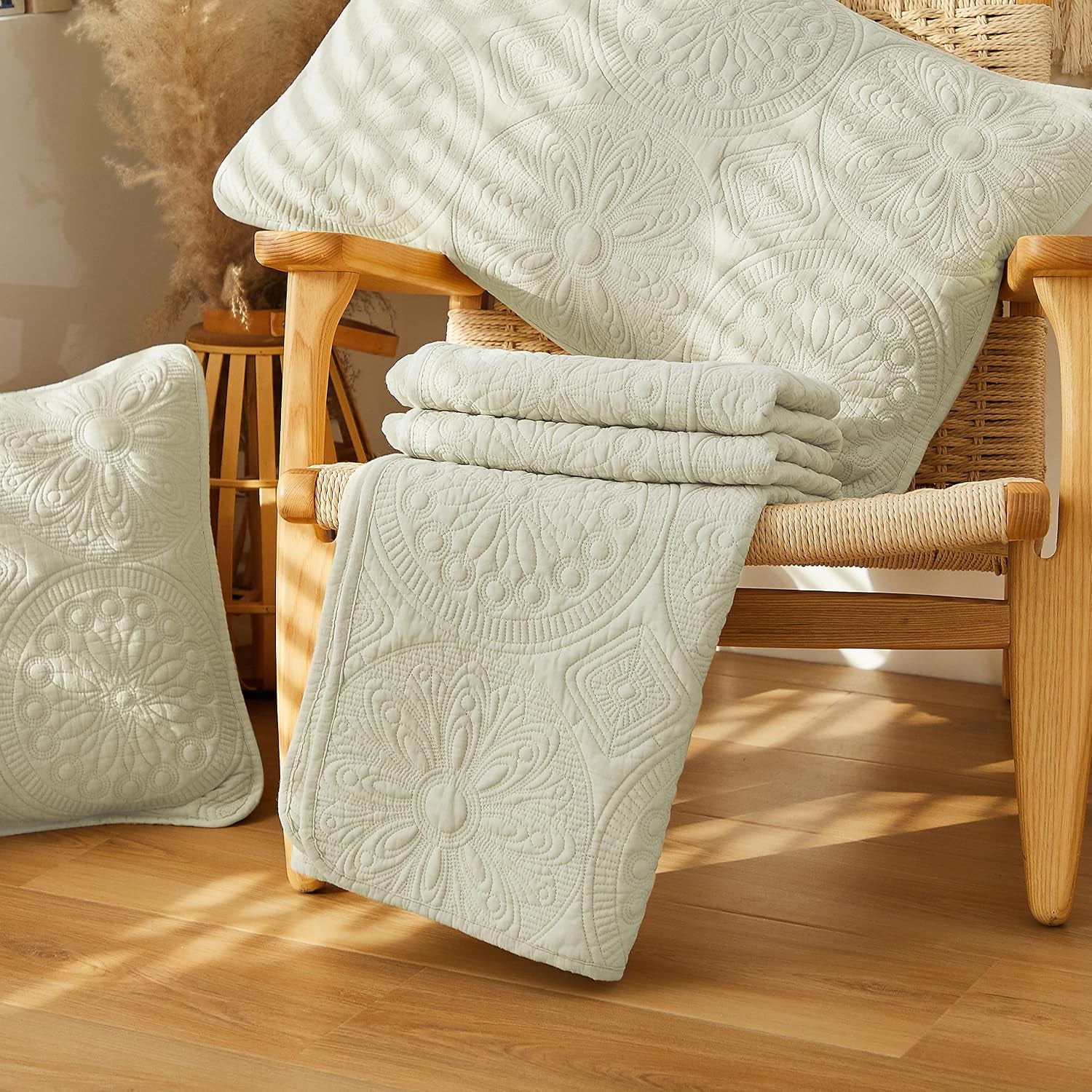 6PC Quilt Bedding Set Cotton Comforter Set Queen Size Queen Size Bedspreads Scalloped Farmhouse Comforter Set