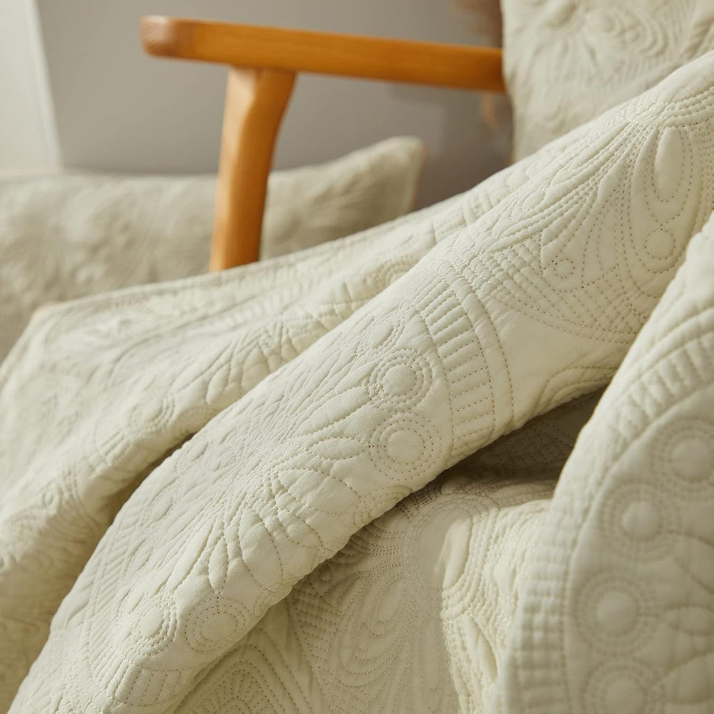 6PC Quilt Bedding Set Cotton Comforter Set Queen Size Queen Size Bedspreads Scalloped Farmhouse Comforter Set