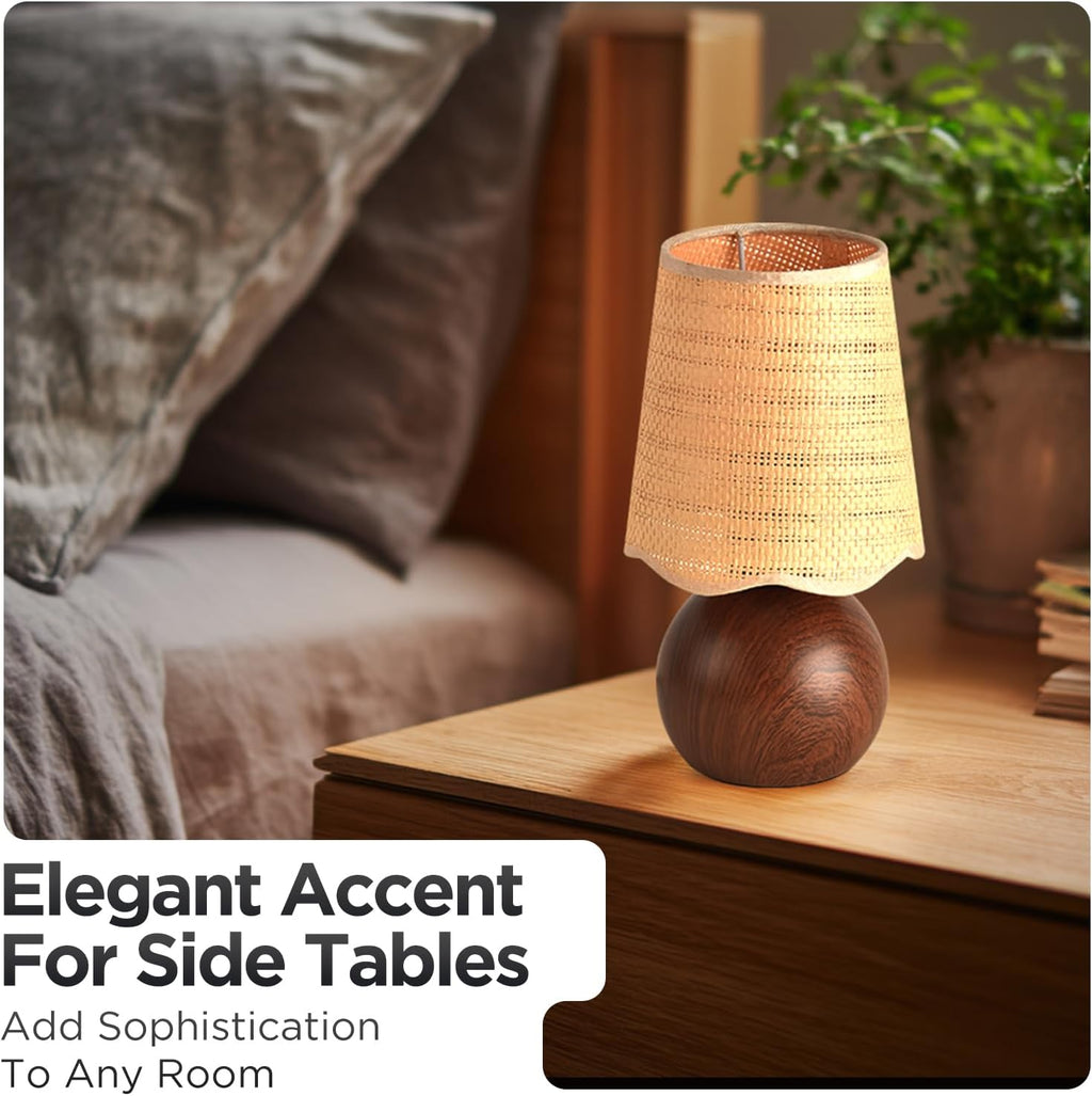 Woven rattan bedside table lamp