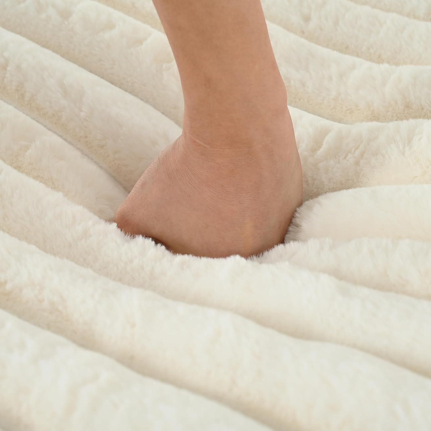 89" Luxury Oversized Corduroy Cloud Sofa with Squared Arm and Back Cushion, Modern Style 3-Seater Upholstery Plush Couch, No Assembly Required, for Living Room, Bedroom, Apartment, Beige